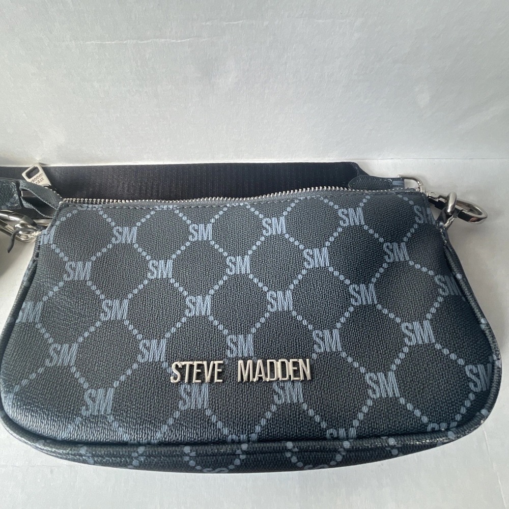 Steve Madden Crossbody Purse Blue White Pouch Black Strap Adjustable Logo Small